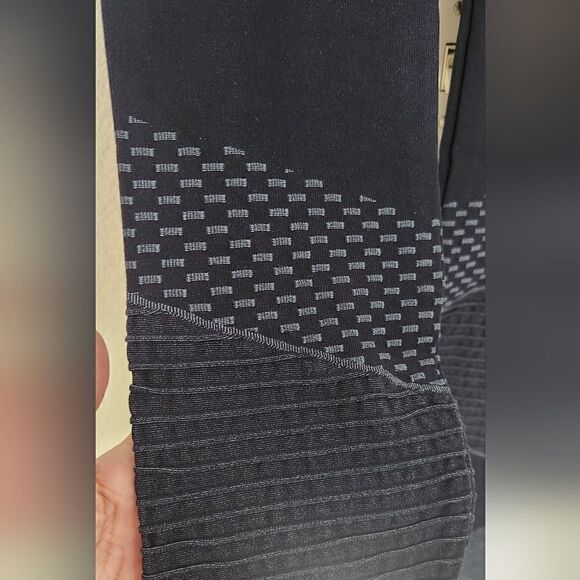 Spanx Look At Me Know Seamless Moto Leggings Indigo Sky Size Small - Picture 6 of 11